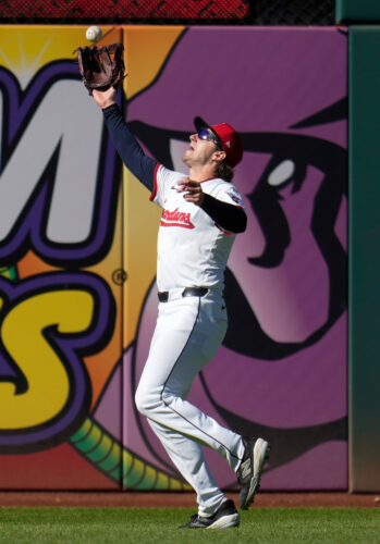 DeLauter makes debut for Guardians in Game 2